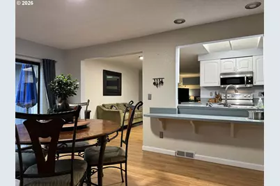 13155 SW Shore Dr, Portland, OR 97223 - Photo 10