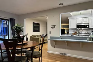 13155 SW Shore Dr, Portland, OR 97223 - Photo 10