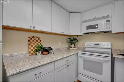 9842 SE Talbert St, Clackamas, OR 97015 - Photo 22
