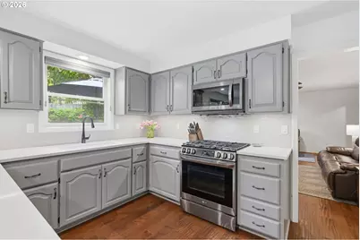 2550 Garfield St, Eugene, OR 97405 - Photo 12