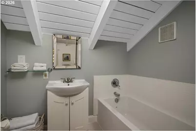 5455 Regent St, Oceanside, OR 97134 - Photo 16