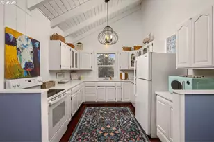 5455 Regent St, Oceanside, OR 97134 - Photo 26