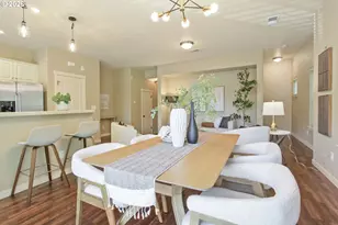 8656 NE Delamere Way, Hillsboro, OR 97006 - Photo 12