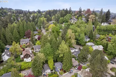 2625 SW Brae Mar Ct, Portland, OR 97201 - Photo 36