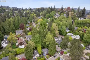 2625 SW Brae Mar Ct, Portland, OR 97201 - Photo 36