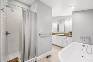 2625 SW Brae Mar Ct, Portland, OR 97201 - Photo 26