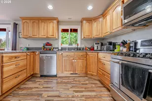 40189 Mt Hope Dr, Lebanon, OR 97355 - Photo 6