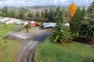 40189 Mt Hope Dr, Lebanon, OR 97355 - Photo 2