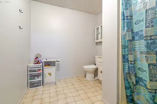 40189 Mt Hope Dr, Lebanon, OR 97355 - Photo 20