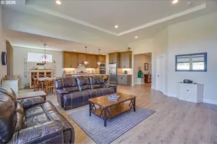 1016 N 44th Pl, Ridgefield, WA 98642 - Photo 6