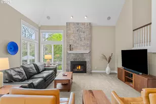 2432 SW Huber Ct, Portland, OR 97219 - Photo 12