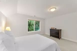 2432 SW Huber Ct, Portland, OR 97219 - Photo 38