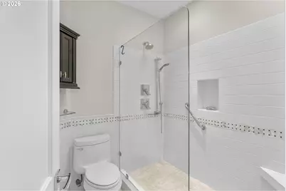 2432 SW Huber Ct, Portland, OR 97219 - Photo 32