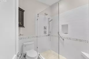 2432 SW Huber Ct, Portland, OR 97219 - Photo 32