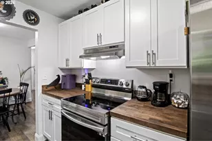 1685 Woodland Dr, Coos Bay, OR 97420 - Photo 14
