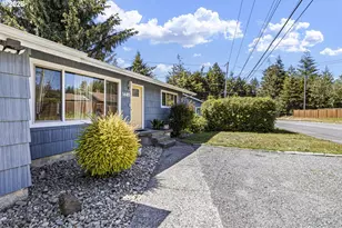 1685 Woodland Dr, Coos Bay, OR 97420 - Photo 38