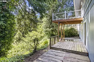 1685 Woodland Dr, Coos Bay, OR 97420 - Photo 40