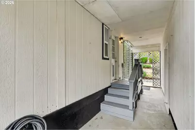 279 NE Snohomish Ave, White Salmon, WA 98672 - Photo 20