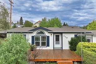 279 NE Snohomish Ave, White Salmon, WA 98672 - Photo 4