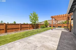 317 SE Pioneer Dr, Prineville, OR 97754 - Photo 32