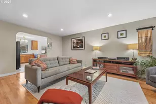 3951 SW Canby St, Portland, OR 97219 - Photo 4