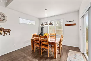 760 S 52nd St, Springfield, OR 97478 - Photo 16