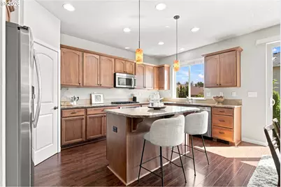 14026 SW Walnut Creek Way, Portland, OR 97223 - Photo 8