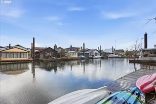 11638 N Island Cove Ln, Portland, OR 97217 - Photo 26