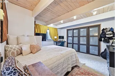 11638 N Island Cove Ln, Portland, OR 97217 - Photo 20