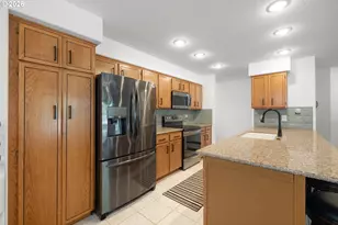 5945 SE Blossom St, Hillsboro, OR 97123 - Photo 8