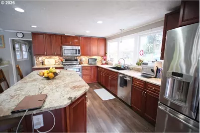 70214 Lakewood Rd, North Bend, OR 97459 - Photo 6