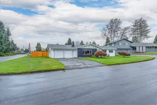307 NE 129th St, Vancouver, WA 98685 - Photo 4