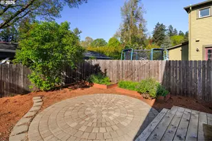2293 Agate St, Eugene, OR 97403 - Photo 32