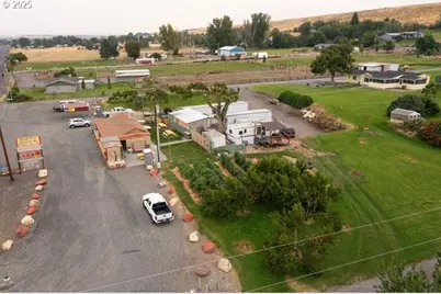 81700 Peach Tree Ln, Umatilla, OR 97882 - Photo 4