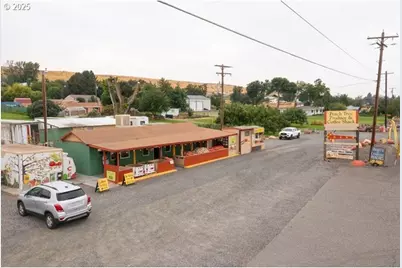 81700 Peach Tree Ln, Umatilla, OR 97882 - Photo 6