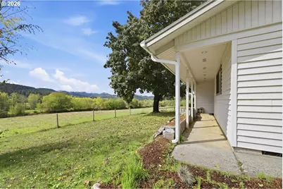 24153 Vaughn Rd, Veneta, OR 97487 - Photo 30