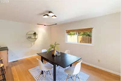 1379 Tucker Rd, Hood River, OR 97031 - Photo 28