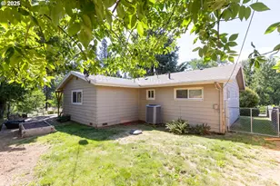 1379 Tucker Rd, Hood River, OR 97031 - Photo 8