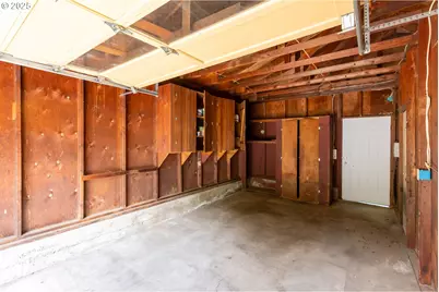 1379 Tucker Rd, Hood River, OR 97031 - Photo 46