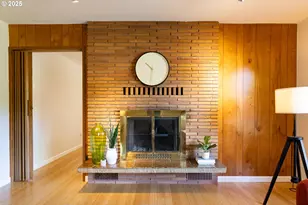 1379 Tucker Rd, Hood River, OR 97031 - Photo 16