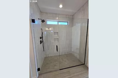2214 E Dalmatian Dr, La Center, WA 98629 - Photo 10