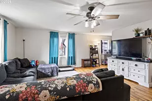 350 SE Park St, Winston, OR 97496 - Photo 4