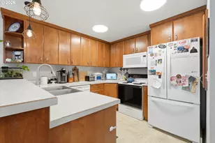 1546 SW Harbor Dr, McMinnville, OR 97128 - Photo 12