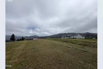 110 Skyview Rd #22, Tillamook, OR 97141 - Photo 8
