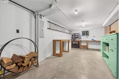 7647 SE Hawthorne Blvd, Portland, OR 97215 - Photo 18