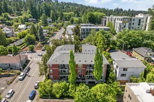 1033 SW Gibbs St, Portland, OR 97239 - Photo 32