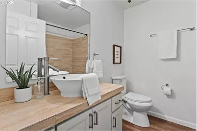 1033 SW Gibbs St #105, Portland, OR 97239 - Photo 22