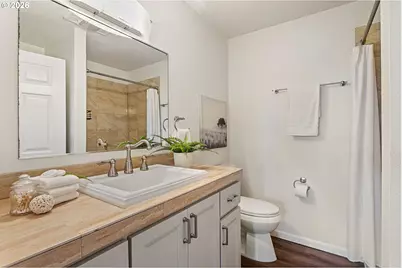 1033 SW Gibbs St #105, Portland, OR 97239 - Photo 18