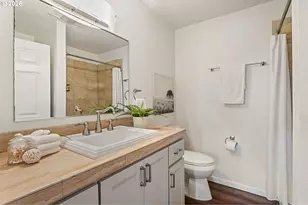 1033 SW Gibbs St, Portland, OR 97239 - Photo 18