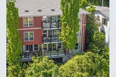 1033 SW Gibbs St #105, Portland, OR 97239 - Photo 28